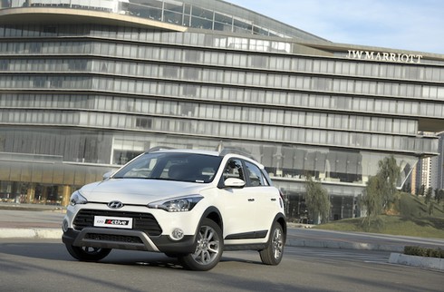Hyundai i20 Active bán chạy khi vừa ra mắt tại Việt Nam - ảnh 1