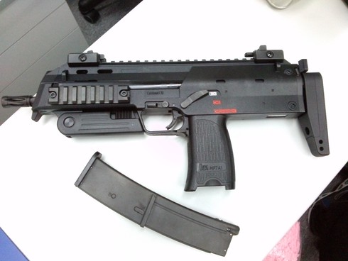 Tìm hiểu súng tiểu liên cực ngắn Heckler & Koch MP7 lừng danh - ảnh 11