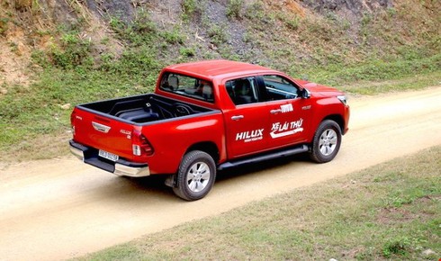 Chạy thử và cảm nhận Toyota Hilux hoàn toàn mới - ảnh 3