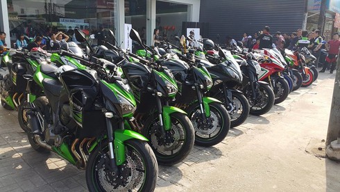 Kawasaki Versys 650 và Vulcan S trình làng dân chơi xe PKL Việt Nam - ảnh 4