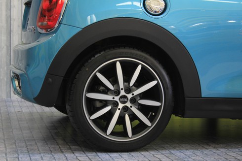 MINI ra mắt mẫu Convertible, tặng quà hiếm xe đạp MINI gấp - ảnh 11