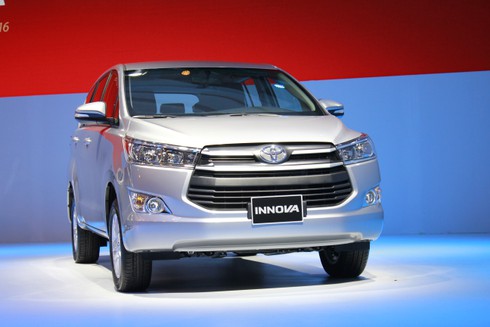 Ảnh chi tiết nội, ngoại thất Toyota Innova 2016 giá gần 1 tỷ vừa ra mắt - ảnh 11