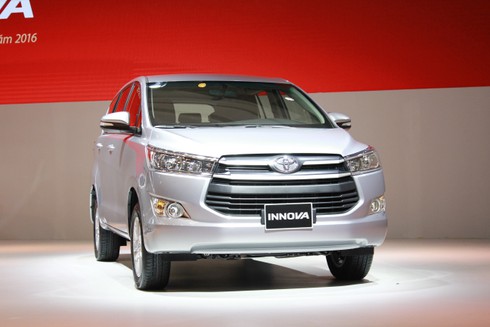 Ảnh chi tiết nội, ngoại thất Toyota Innova 2016 giá gần 1 tỷ vừa ra mắt - ảnh 4