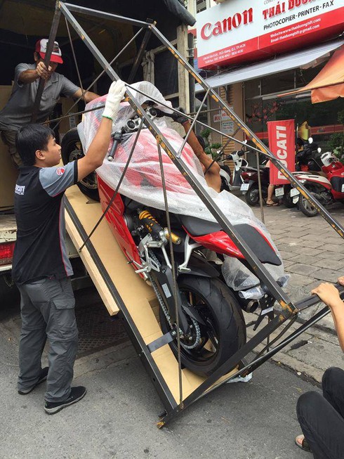 Xe Ducati 959 Panigale bản Thái đầu tiên giá 440 triệu đồng về Việt Nam - ảnh 4