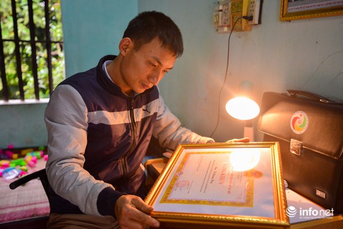 Anh thợ sửa xe chế tạo máy nông nghiệp từ động cơ xe bỏ đi - ảnh 4