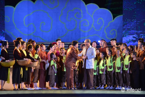 Xúc động đêm nhạc