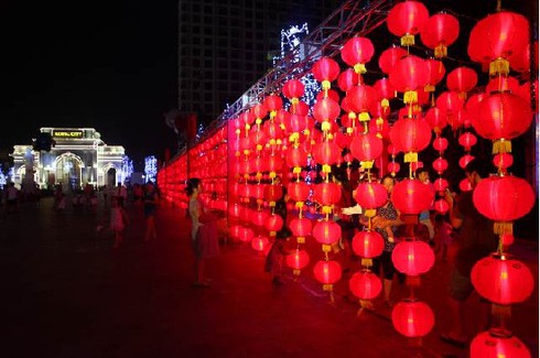 Trung thu 2014 đáng nhớ của 10.000 cư dân Vinhomes Royal City - ảnh 1