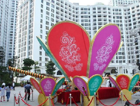 Trung thu 2014 đáng nhớ của 10.000 cư dân Vinhomes Royal City - ảnh 2