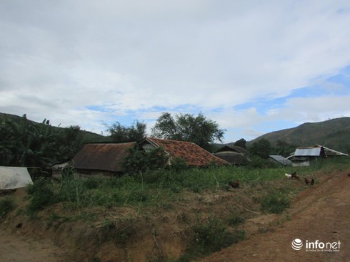 Trăm chiêu dụ dỗ “sơn nữ” của những kẻ buôn người - ảnh 2