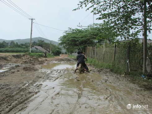 Trăm chiêu dụ dỗ “sơn nữ” của những kẻ buôn người - ảnh 4