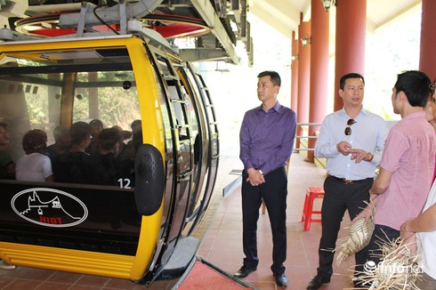 Hà Tĩnh: Chùa Hương Tích khai hội trong mưa - ảnh 2