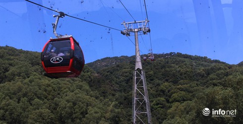 Hà Tĩnh: Chùa Hương Tích khai hội trong mưa - ảnh 3