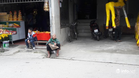Hà Tĩnh: Đốt hàng trăm