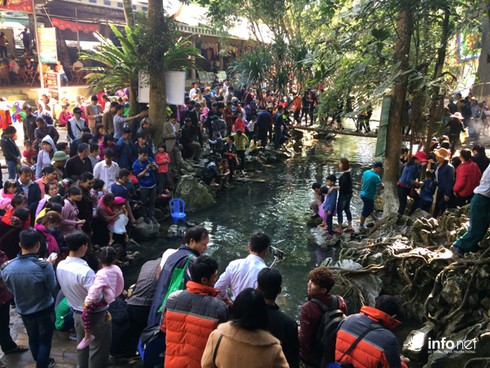 Linh thiêng Lễ khai hạ của người Mường ở suối cá thần - ảnh 3