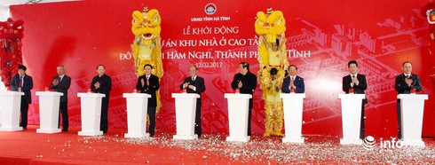 Chủ tịch nước Trần Đại Quang cắt băng khánh thành đền thờ vua Mai Hắc Đế - ảnh 4