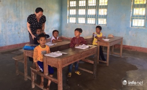 Video: Lớp có 5 học sinh giữa rừng Tây Nguyên - ảnh 3
