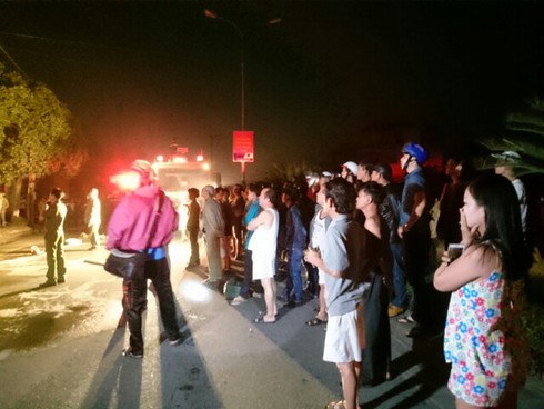 Huế: Cháy dữ dội tại cơ sở khung ảnh, 3 người may mắn thoát chết trong đêm - ảnh 4