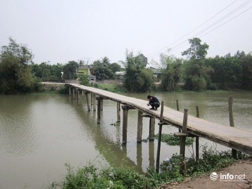 Thanh Hóa: Đánh đu tính mạng trên cây cầu “tử thần” - ảnh 5