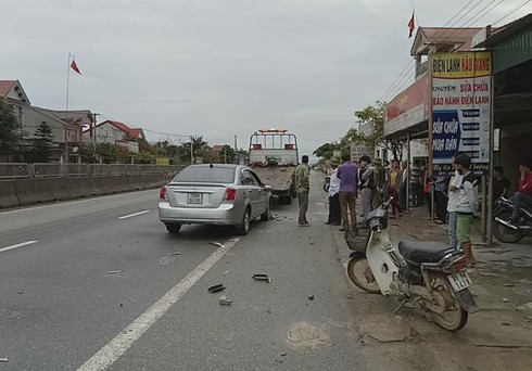 Hà Tĩnh: Ô tô tông xe máy, 3 mẹ con thương vong - ảnh 1