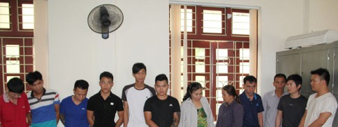 Thanh Hóa: Bắt sới bạc “khủng” trong phòng… karaoke - ảnh 1