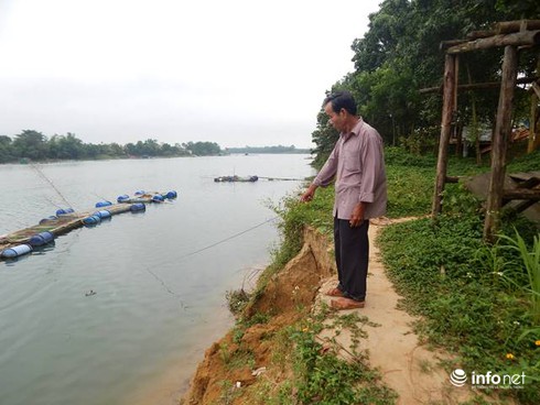 Huế: Dân hoang mang vì hàng đêm đất lở xuống sông Bồ ầm ầm - ảnh 4