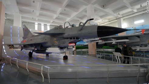 Triển lãm Hàng không Chu Hải: Trọng quân sự hơn thương mại - ảnh 2