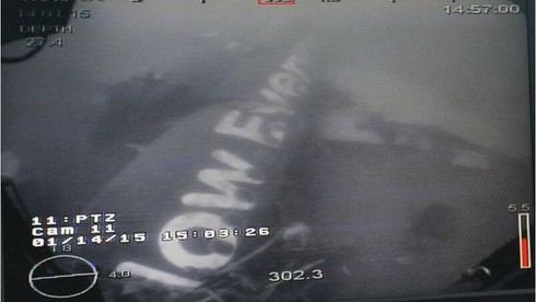 Đã phát hiện thân máy bay QZ8501 - ảnh 1