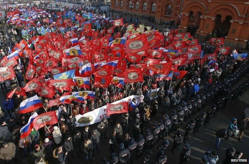 Nga: Hàng chục ngàn người biểu tình phản đối Maidan ở Ukraine - ảnh 1