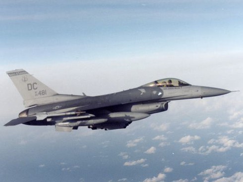 Mỹ chi 75 triệu USD khắc phục điểm yếu chết người của F-16 - ảnh 1