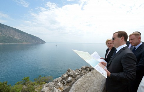 Thủ tướng Nga: Tái hợp Crimea