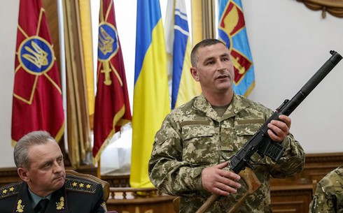 Nga thừa nhận 2 binh sĩ bị bắt tại Ukraine là cựu binh - ảnh 1