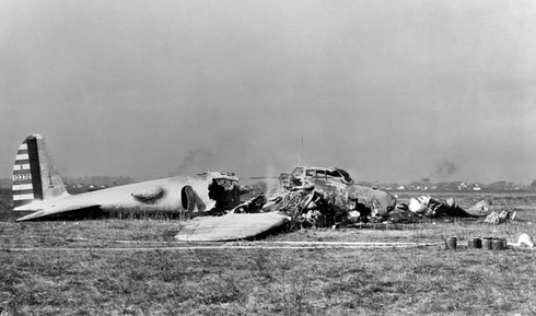 Máy bay ném bom B-17: Hung thần của Thế chiến II - ảnh 3