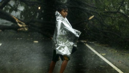 Siêu bão Koppu đổ bộ vào Philippines - ảnh 2