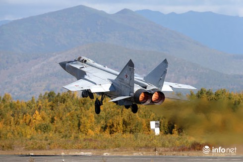 Nga phát triển máy bay tiêm kích đánh chặn mới thay thế MiG-31 - ảnh 1