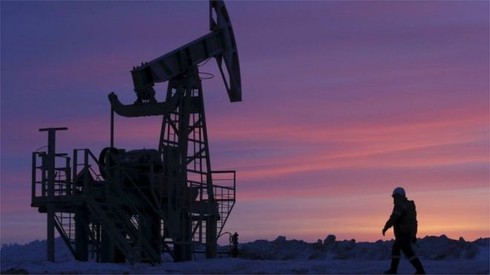 Iran: Tham gia thỏa thuận đóng băng khai thác dầu mỏ là “phi lý” - ảnh 1