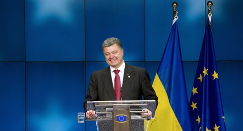 EU xem xét gỡ bỏ rào cản cấm vận cho Nga, Ukraine lúng túng - ảnh 1
