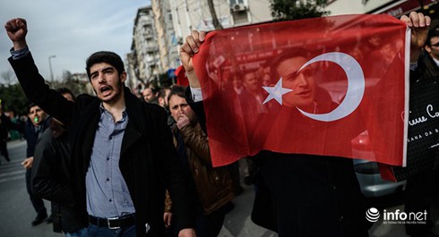 Tin thế giới 18h30: Thổ Nhĩ Kỳ bên bờ nội chiến, Kiev bị tố phá hoại Minsk 2.0 - ảnh 1