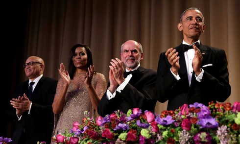 Tổng thống Obama bất ngờ “châm chọc” Donald Trump - ảnh 1