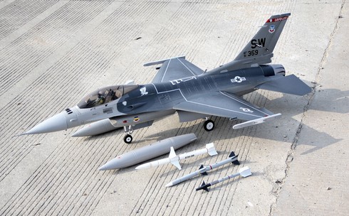 Mỹ từ chối cho Pakistan vay ngân sách để mua chiến đấu cơ F-16 - ảnh 1