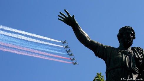 Bạo động nổ ra tại nhiều nơi ở Ukraine trong ngày Đại thắng Phát xít - ảnh 1