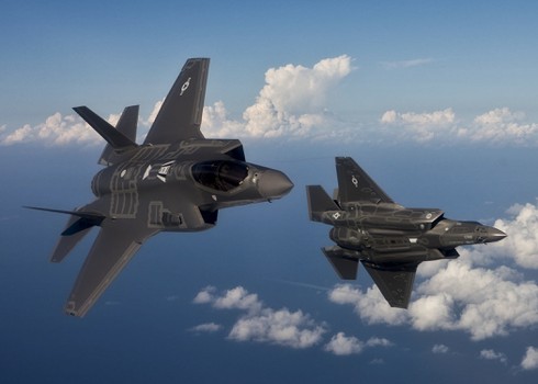 Lo siêu tiêm kích F-35