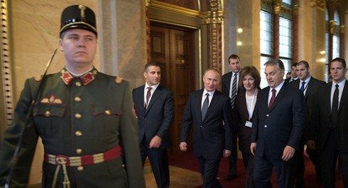 Nga chuẩn bị biến Hungary thành “chìa khóa” xóa trừng phạt kinh tế? - ảnh 1