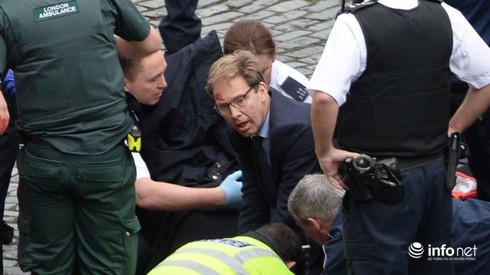 Tin thế giới 23/3: Thêm một lần nước Anh rung chuyển vì khủng bố - ảnh 1