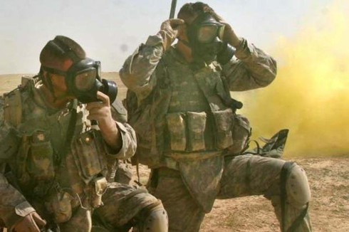 IS dùng chất độc hóa học quấy rối sĩ quan Mỹ tại Mosul - ảnh 1