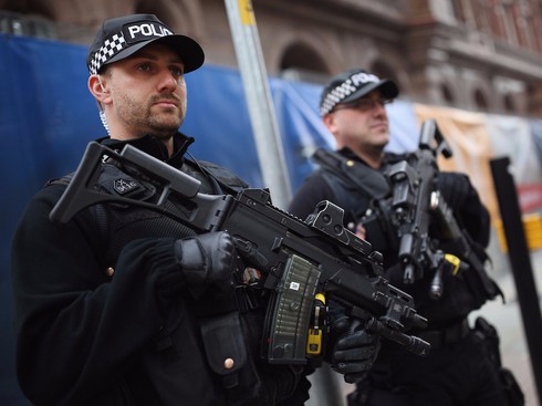 Anh phẫn nộ khi Mỹ bất cẩn lộ thông tin mật về vụ đánh bom Manchester - ảnh 1