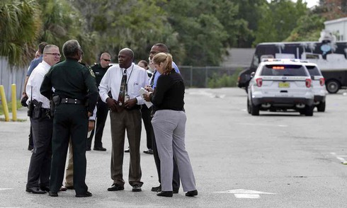 Một ngày sau vụ tấn công London, 5 người chết vì xả súng ở Mỹ - ảnh 1