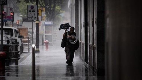 Hình ảnh bão Utor tiến vào Hồng Kông, nam Trung Quốc - ảnh 5