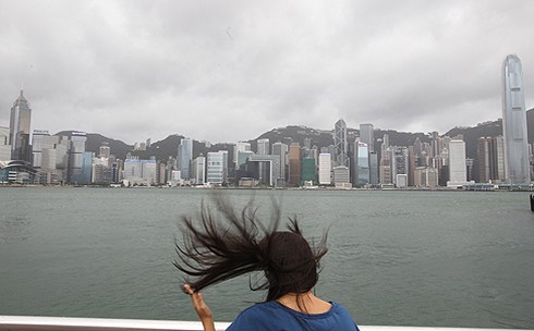 Hình ảnh bão Utor tiến vào Hồng Kông, nam Trung Quốc - ảnh 8