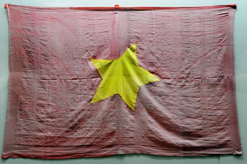 Cờ đỏ sao vàng - Biểu tượng bất diệt của Tổ quốc Việt Nam - ảnh 2