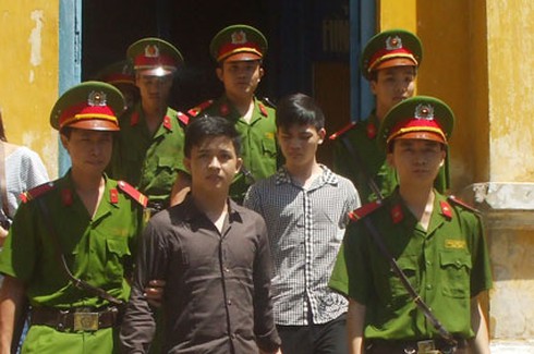 Anh em trai giết người cướp tài sản để... giúp gia đình trả nợ - ảnh 1